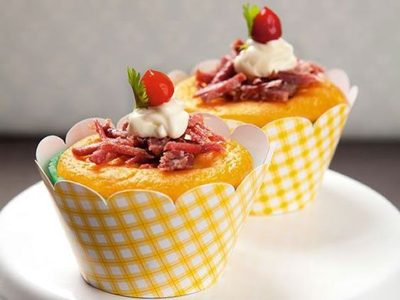 Receitas - festa junina (cupcake de fubá e carne seca)
